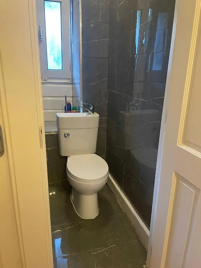 Cosy Room With Smart Tv In Central Londen